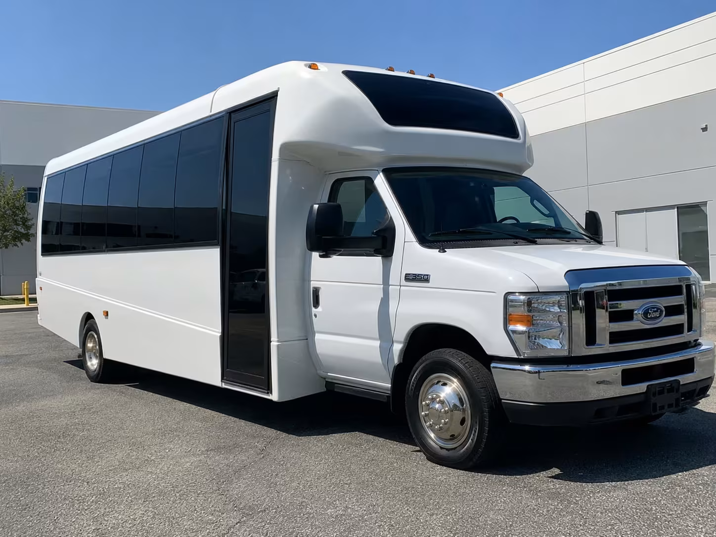 18 passenger minibus